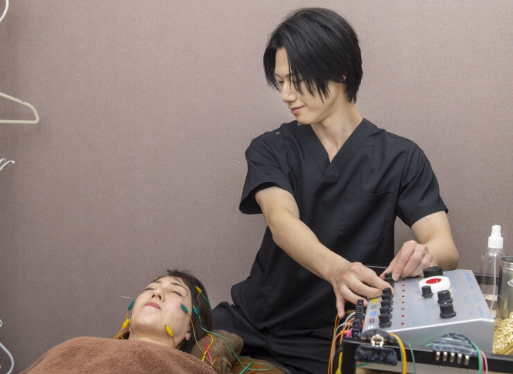 2種の電気で効果と持続力を向上