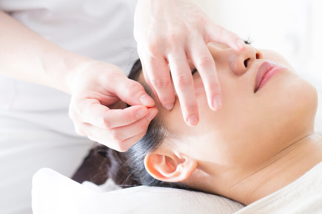 美容鍼の魅力は?!